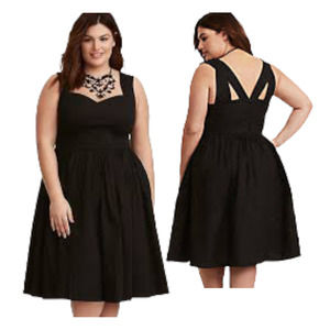 Torrid black poplin fit and flare dress 14 sweetheart neckline crossback